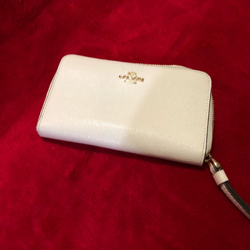 Coach zip wallet wristlet phone case